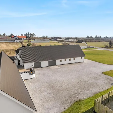 Luxury House With Outdoor Hot Tub And Activity Room, And Unique View Of Thy National Park