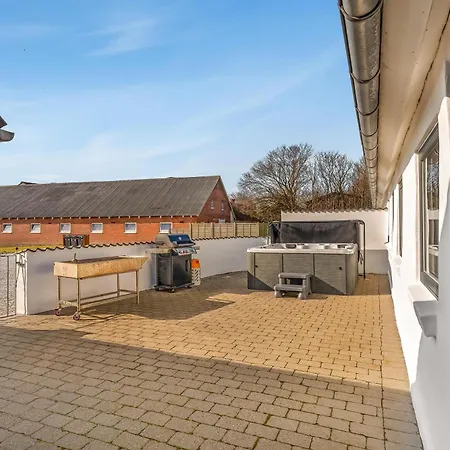 Luxury House With Outdoor Hot Tub And Activity Room, And Unique View Of Thy National Park *
